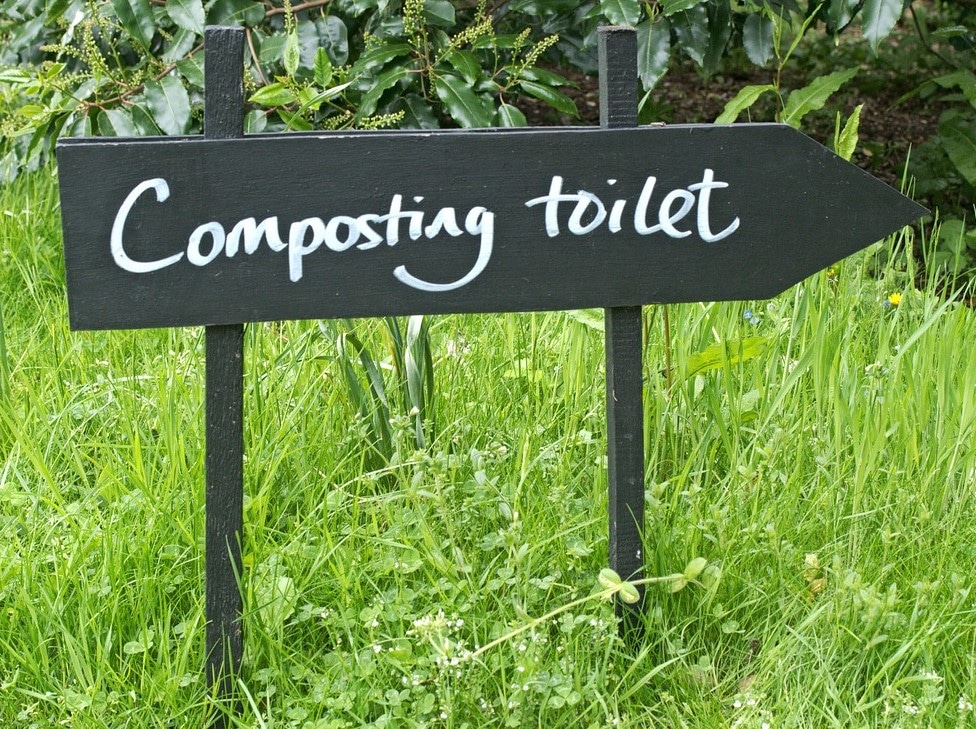 Composting toilet sign Image by Andrew Martin from Pixabay